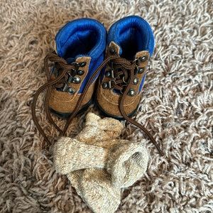American Girl Hiking Boots w/ Socks